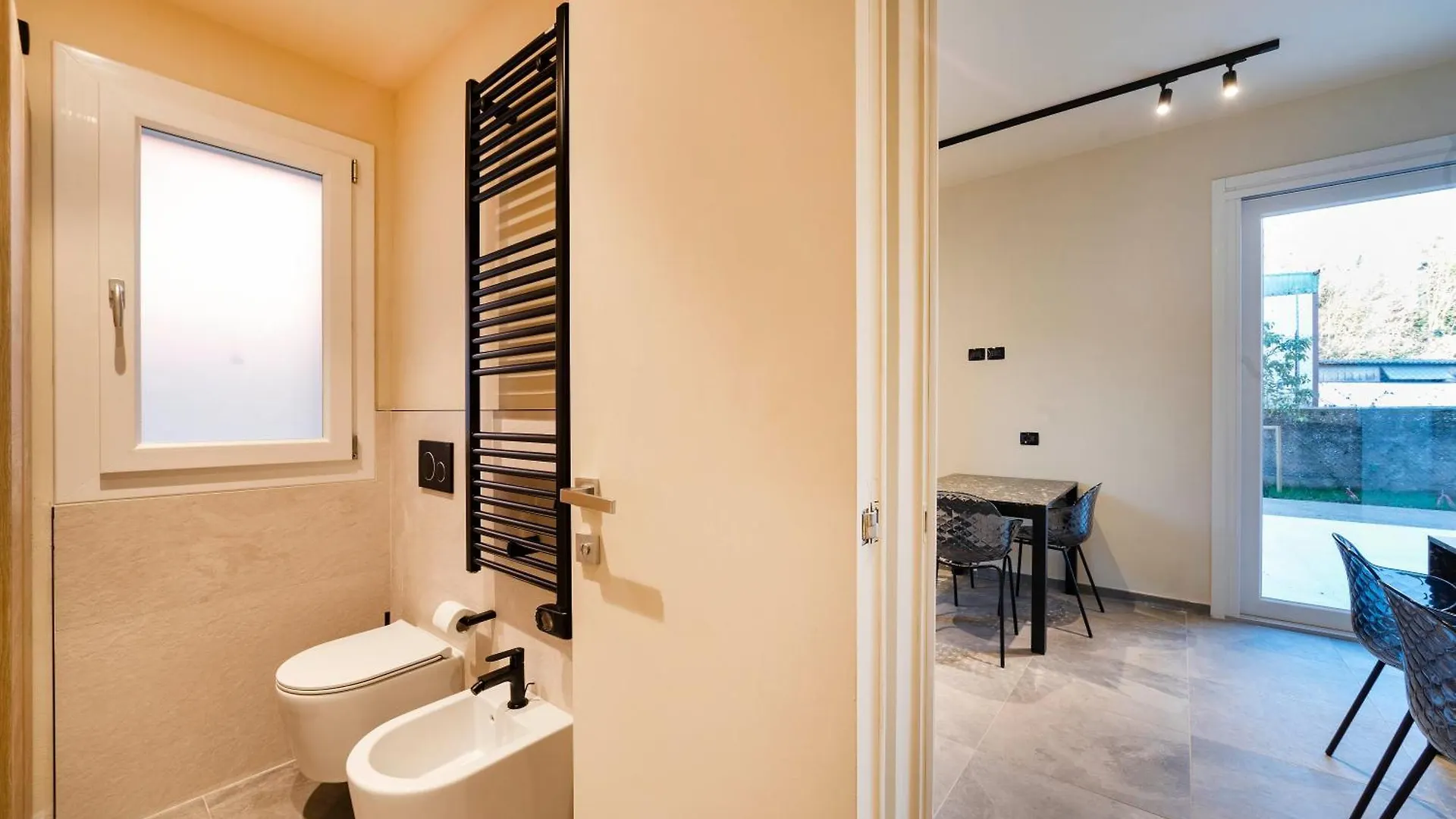 Italianflat - Verona'S River, Free Parking For Car & Bike, Nature, Relax