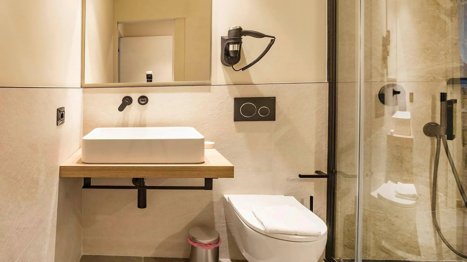 Italianflat - Verona'S River, Free Parking For Car & Bike, Nature, Relax 0*, Verona