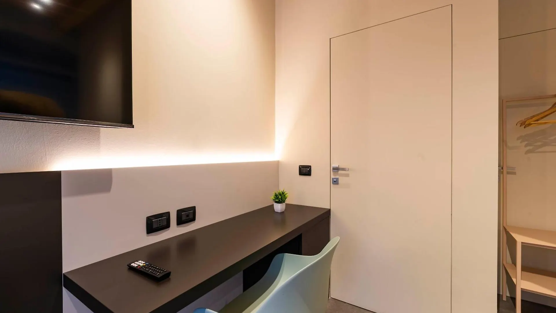Italianflat - Verona'S River, Free Parking For Car & Bike, Nature, Relax 0*, Verona Italien
