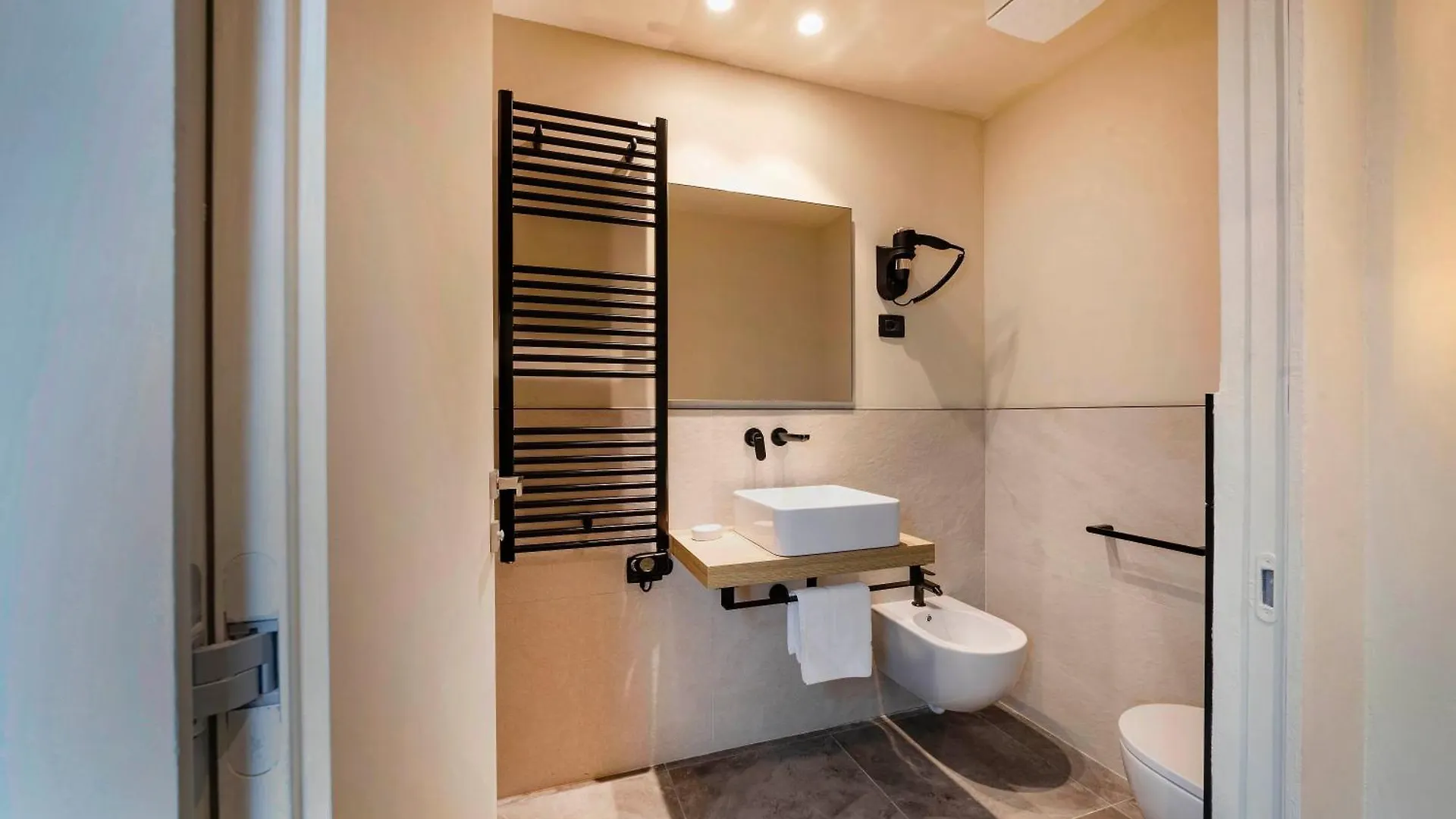 Italianflat - Verona'S River, Free Parking For Car & Bike, Nature, Relax Pensionat Verona