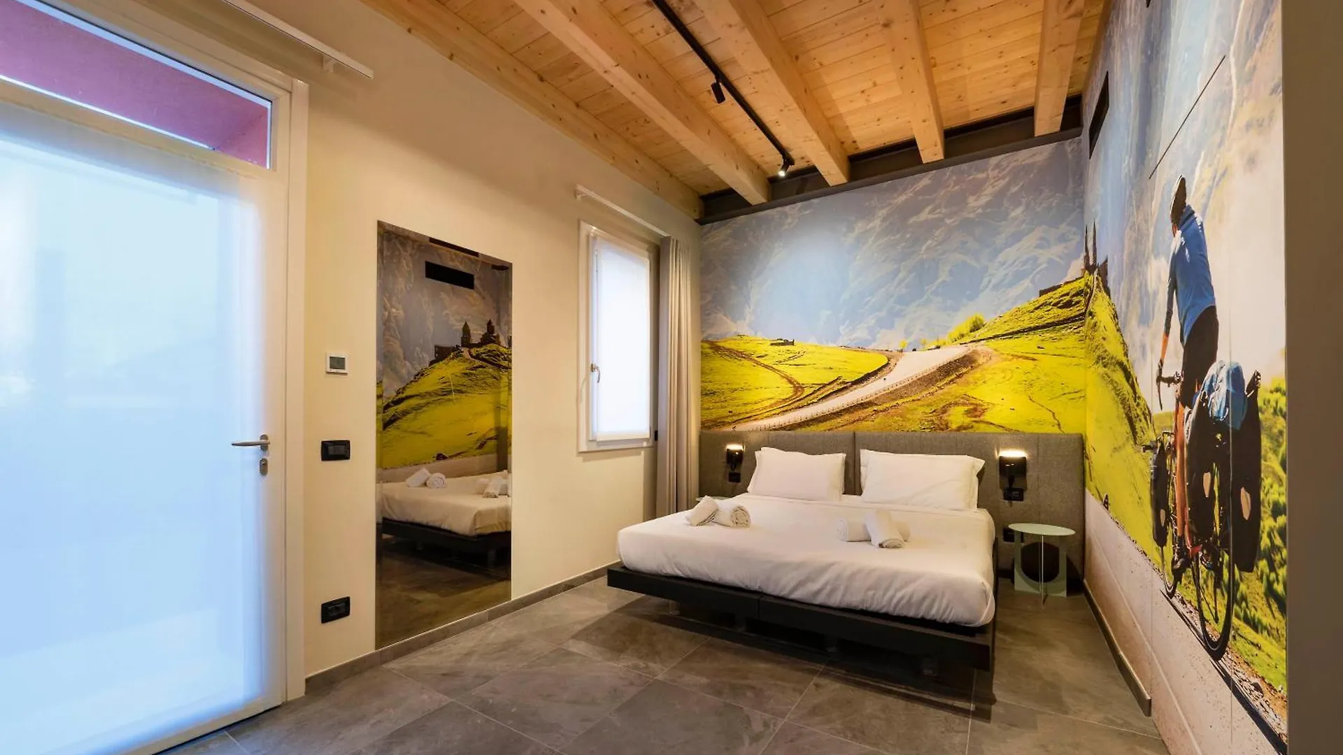 Pensionat Italianflat - Verona'S River, Free Parking For Car & Bike, Nature, Relax